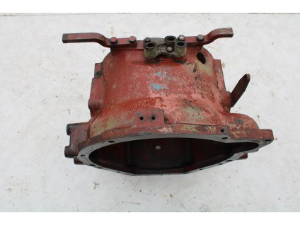 Zetor crystal 8011 příruba převodovky