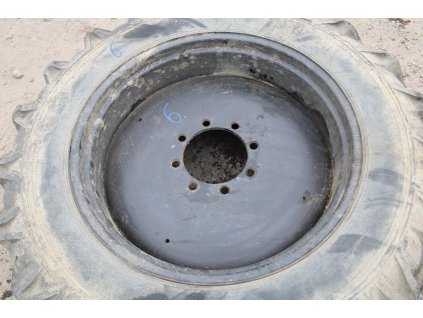 Zetor crystal 8011 zadní kolo ráfek disk velikost 34 6