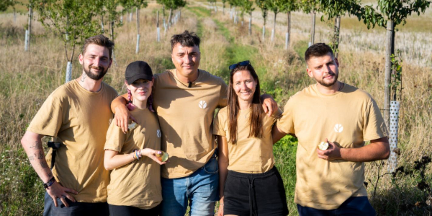 Letní brigáda v našem lese u Kolína