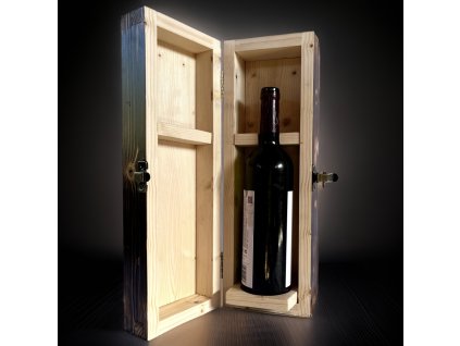 tmava na.vino.spredu