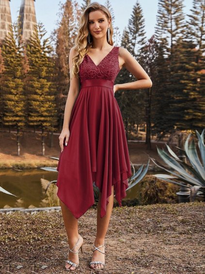 Ever Pretty krátké bordo šaty 0207 (* Velikost 9XL / 58 / 26 / 30)