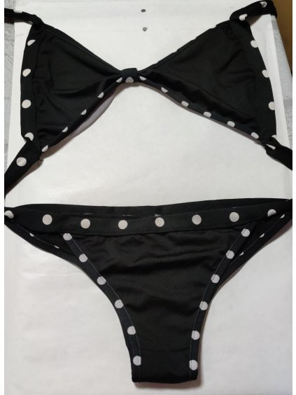17028 bikiny trojuhelnicky xs cerne s puntiky