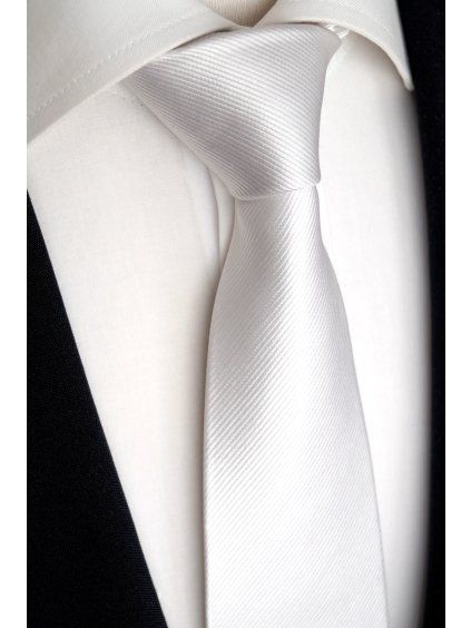 svatební kravata bílá