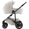 Web version SMILE 5Z SoftTaupe CalmGrey BrownHandle 01 HardCarrycot 2024 72dpi 2000x2000