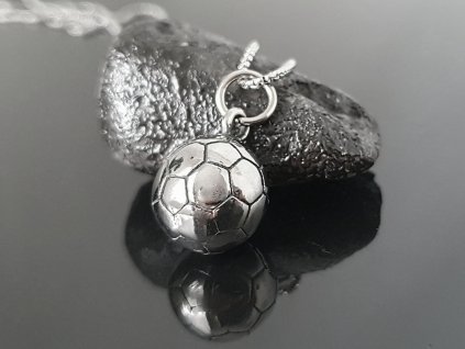 Ocelový řetízek Fotbalový míč “Matchday” stříbrná