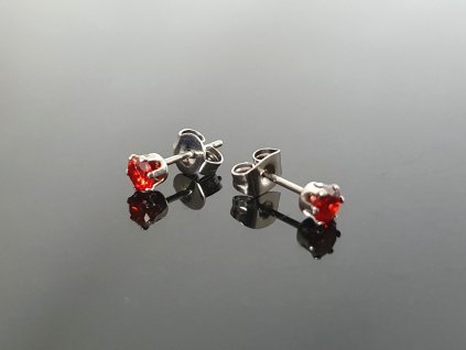 Ocelové náušnice pecky červená “Tiny Drops Ruby” stříbrná