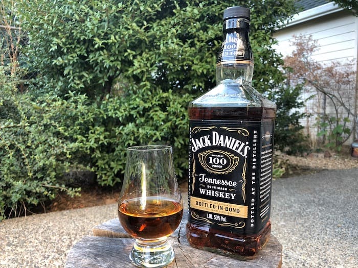 jackdaniels-bib