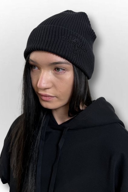 Zimní čepice MTO s černým logem