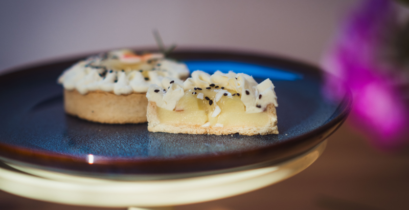 Mandlová tartaletka ananas-kokos