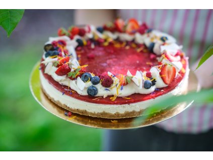 jogurtový dort s ovocným přelivem vegan Tři fazolky