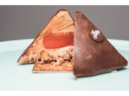pyramida čokoládová s jahodou2