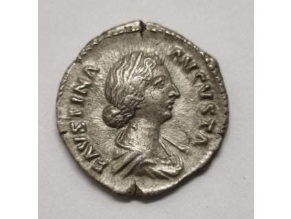 Faustina Minor Denar FECVNDITAS