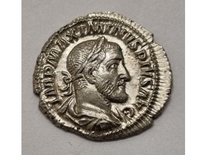 Maximinus I. Thrax Denár VICTORIA AVG