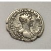 Hadrianus Denár Pax