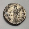 Hadrianus Denár MONETA AVG