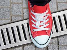 Moderní venkovní žlaby Alca plast