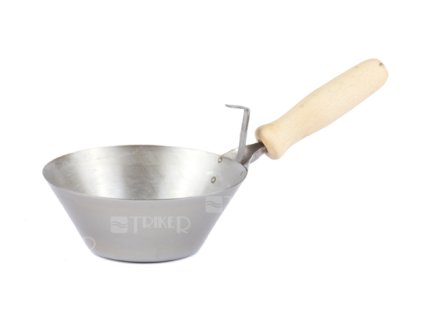 Naběračka ocelová, dřevěná rukojeť 18,5 cm