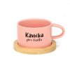 Hrneček makronka s vtipným potiskem KÁVIČKA PRO ČŮZIČKU růžový s podtáckem