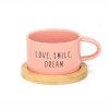 Hrneček makronka s potiskem LOVE SMILE DREAM láska úsměv sny růžový s bambusovým podtáckem