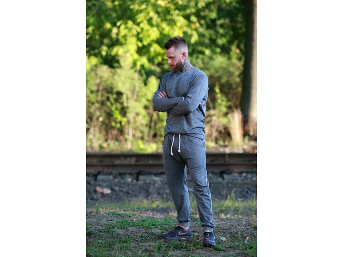 obleceni-a-moda-panska-moda-panske-obleceni-panske-kalhoty-a-sortky-panske-teplaky-a-soupravy-panska-souprava-bavlnena-pohodlna-handmade