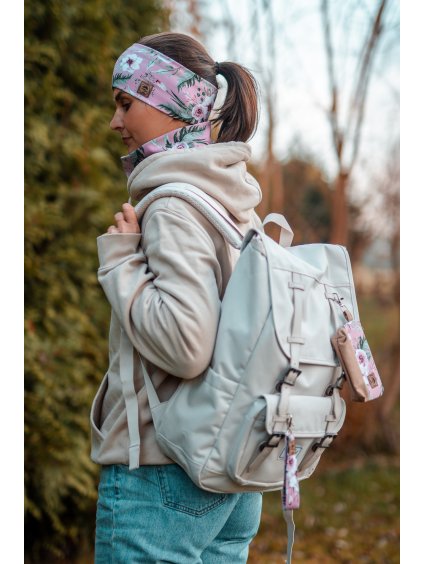 Čelenka + nákrčník + taštička + klíčenka (Kvítí na růžové)