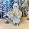 vanocni-dekorace-santa-claus-bilo-stribrny-s-vlockou--30-cm-
