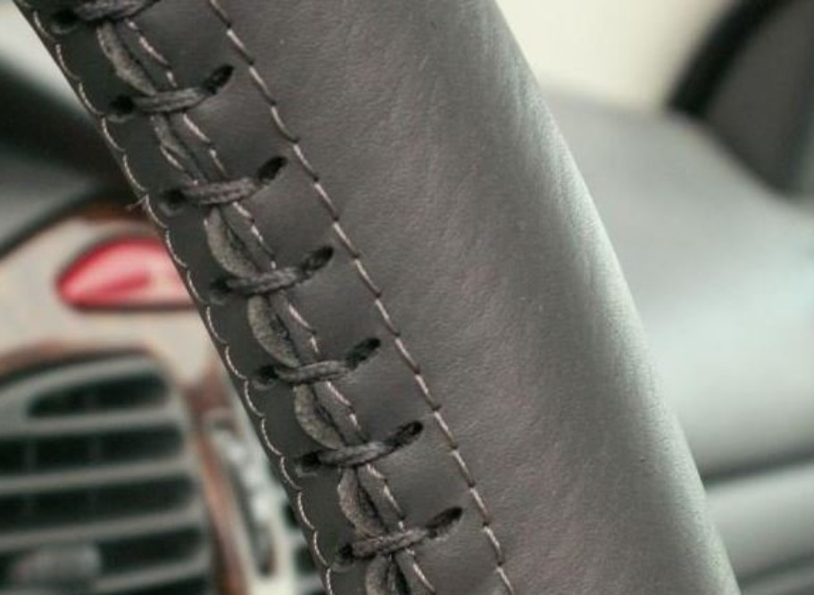 POŤAHY NA VOLANT – MARIA CAVALLO