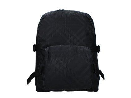 Batoh z černé látky