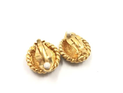 Zlatý Plated CC Clip On Náušnice