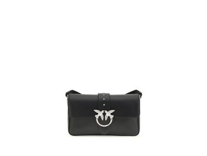 Černá kožená taška přes rameno
