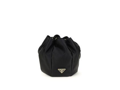 Černá hedvábná taška