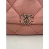 Středně růžová kabelka CHANEL 19