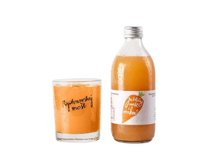 Jablečný mošt s mrkví