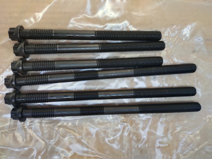 143291801 Sada šroubů hlavy válce Man na 6 hlav