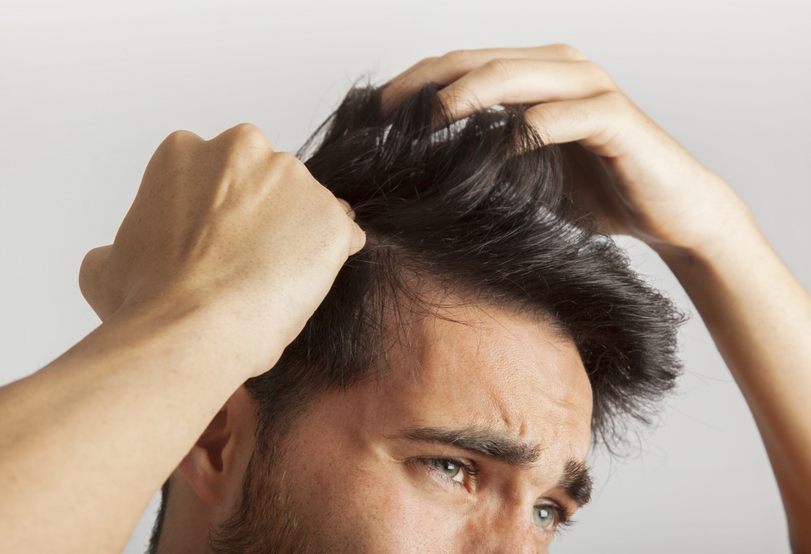 Trápí vás lupy nebo jiné onemocnění vlasové pokožky ? Pomůžeme Vám s problémem