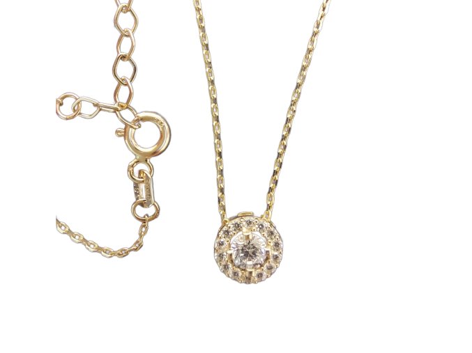 Zlatý řetízek se zabudovaným přívěskem s bílými zirkony ZRE003