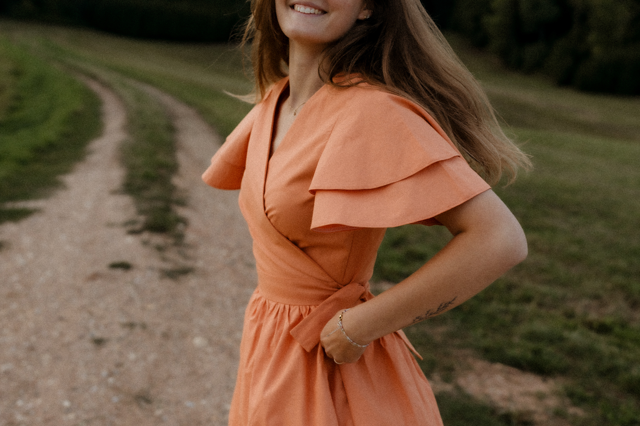 Damske šaty Objímající
