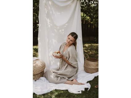 Šaty šité přímo pro Vás, má milá.  POUZE od 15.3.2026 do 17.3.2026