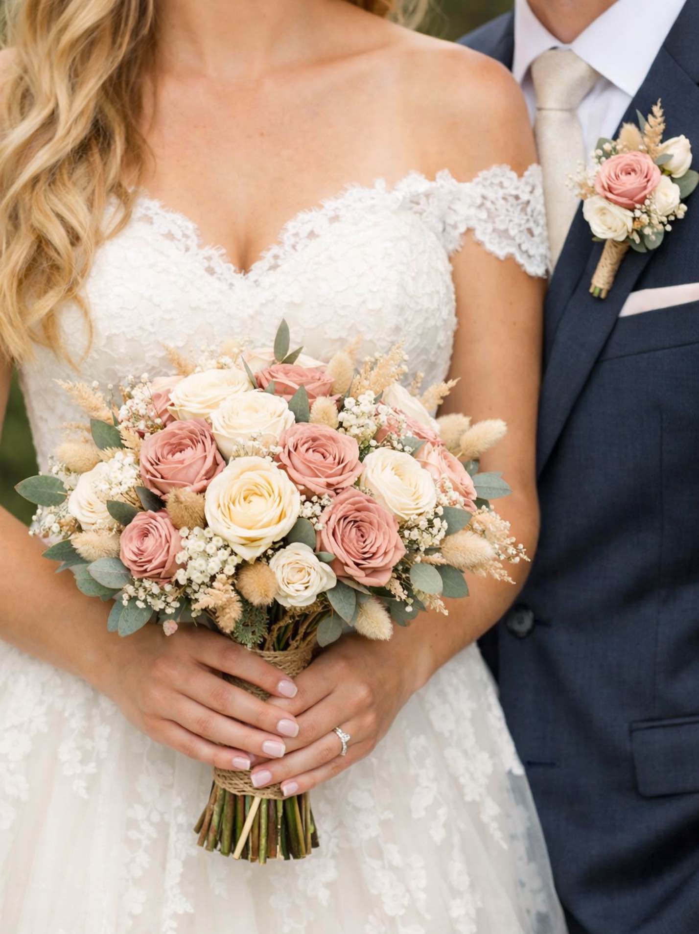 Proč si vybrat svatební kytici z dřevěných květin Sola: Nadčasová krása, která vydrží navždy