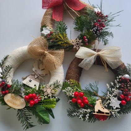 Malý přírodní vánoční věneček