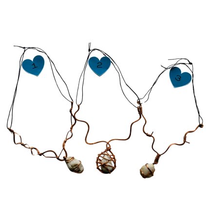 Náhrdelník s přívěskem z kamene