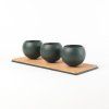 trio svícen zelený světlé dřevo vodorovně