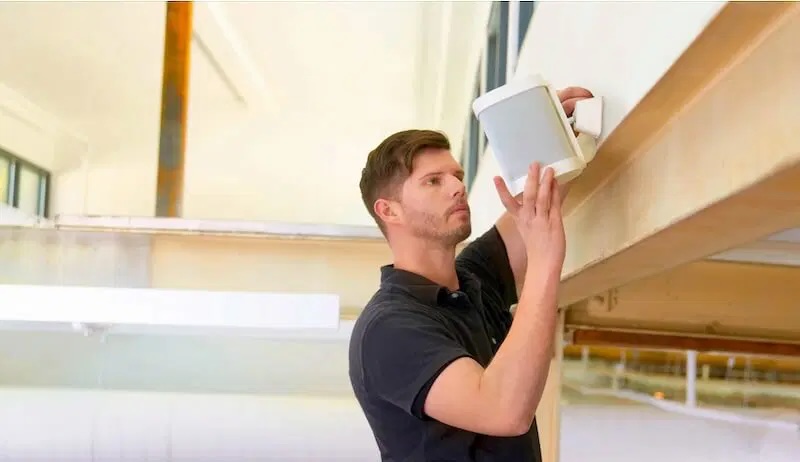 Sonos-for-Business_easy-to-install_retail-store_800.jpg