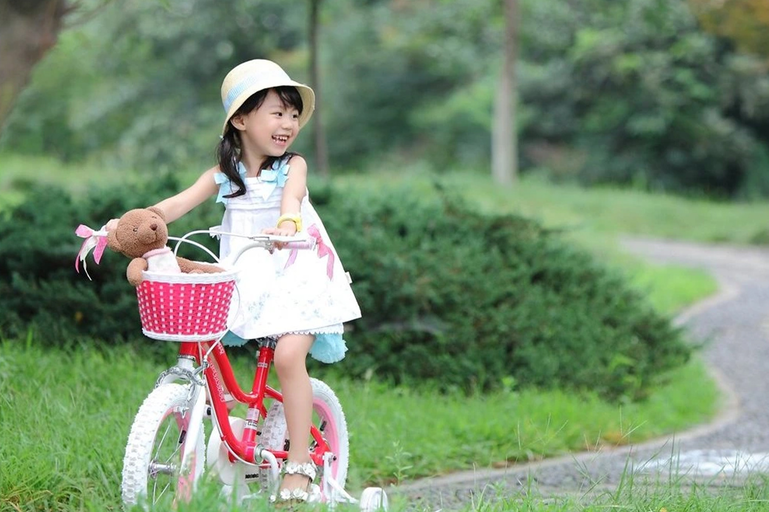 Výber prvého detského bicykla: Najdôležitejšie faktory, na ktoré sa zamerať.