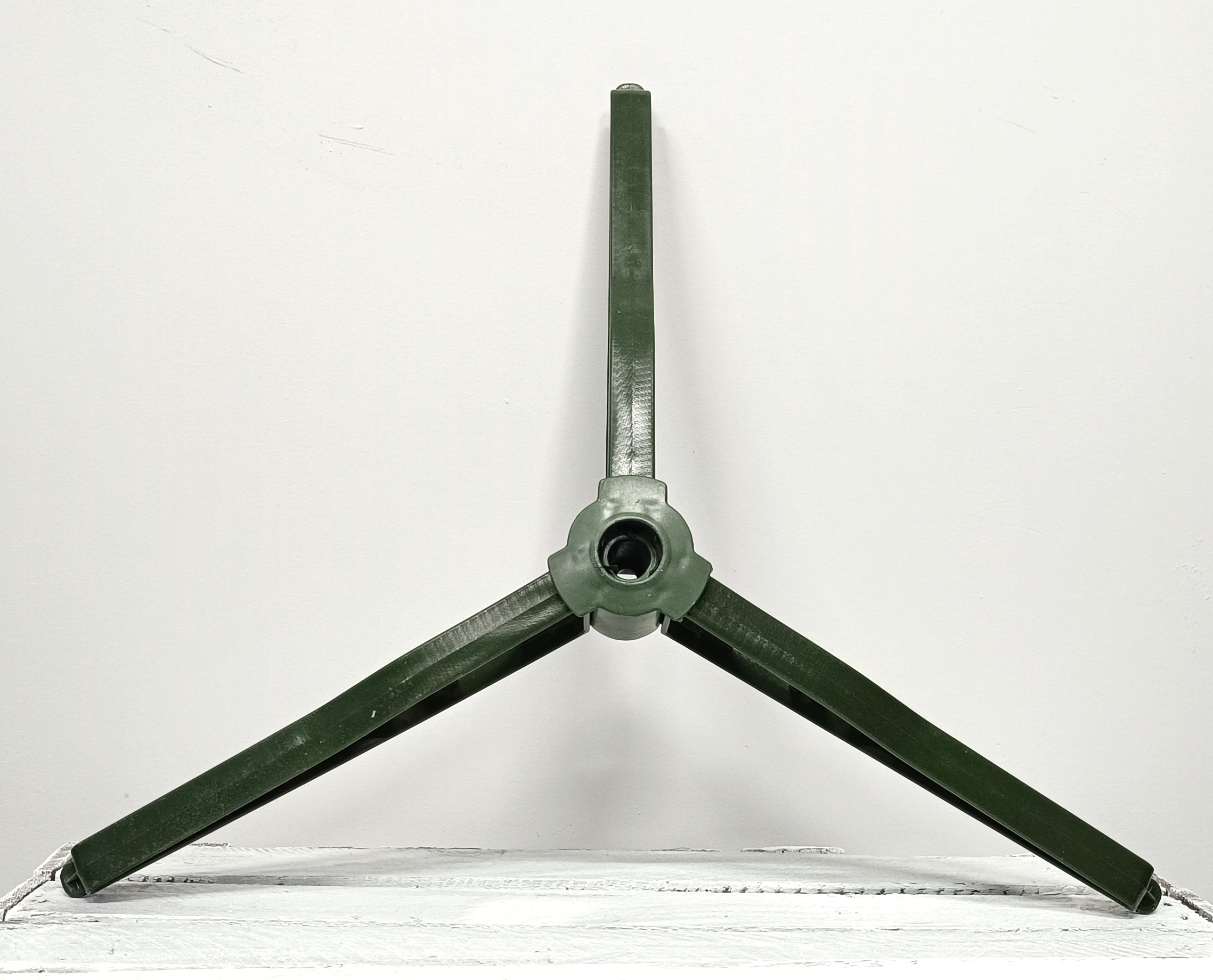 Limpol Plastový stojan na vianočný stromček 62 cm - 3 nohy