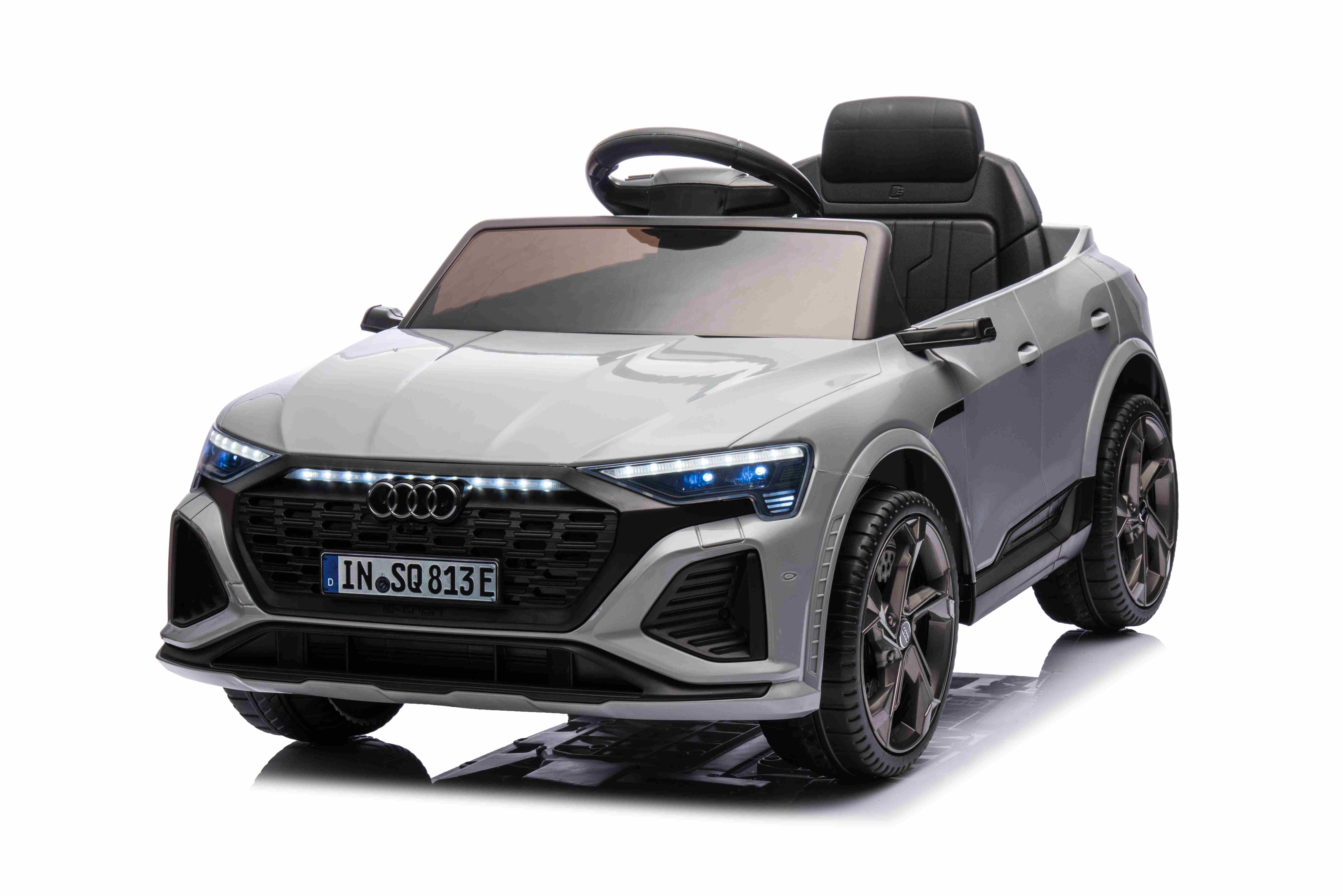 Detské elektrické vozidlo Audi SQ8 - sivá