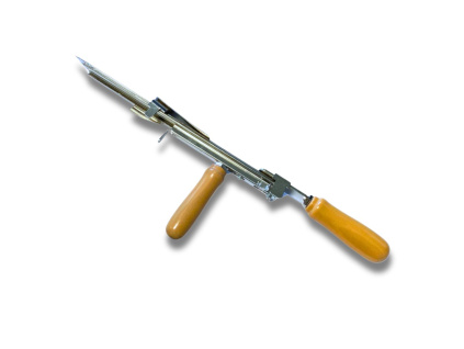Manual speed tufting tool for tufting rugs