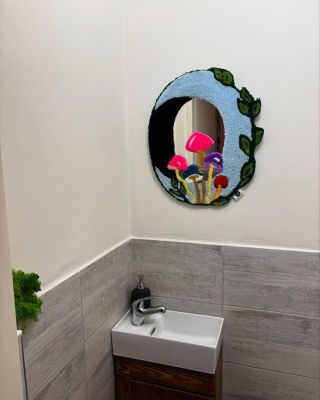 @utkej_to bringing some enchanted forest vibes to the bathroom mirror with this dreamy shroom frame 🍄🌿 subtle whimsy and...
