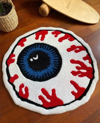 @gashtuftingdesign turning an eyeball into a bold tufted rug with striking blue, red, and black details 👁️🧶 #tufting...