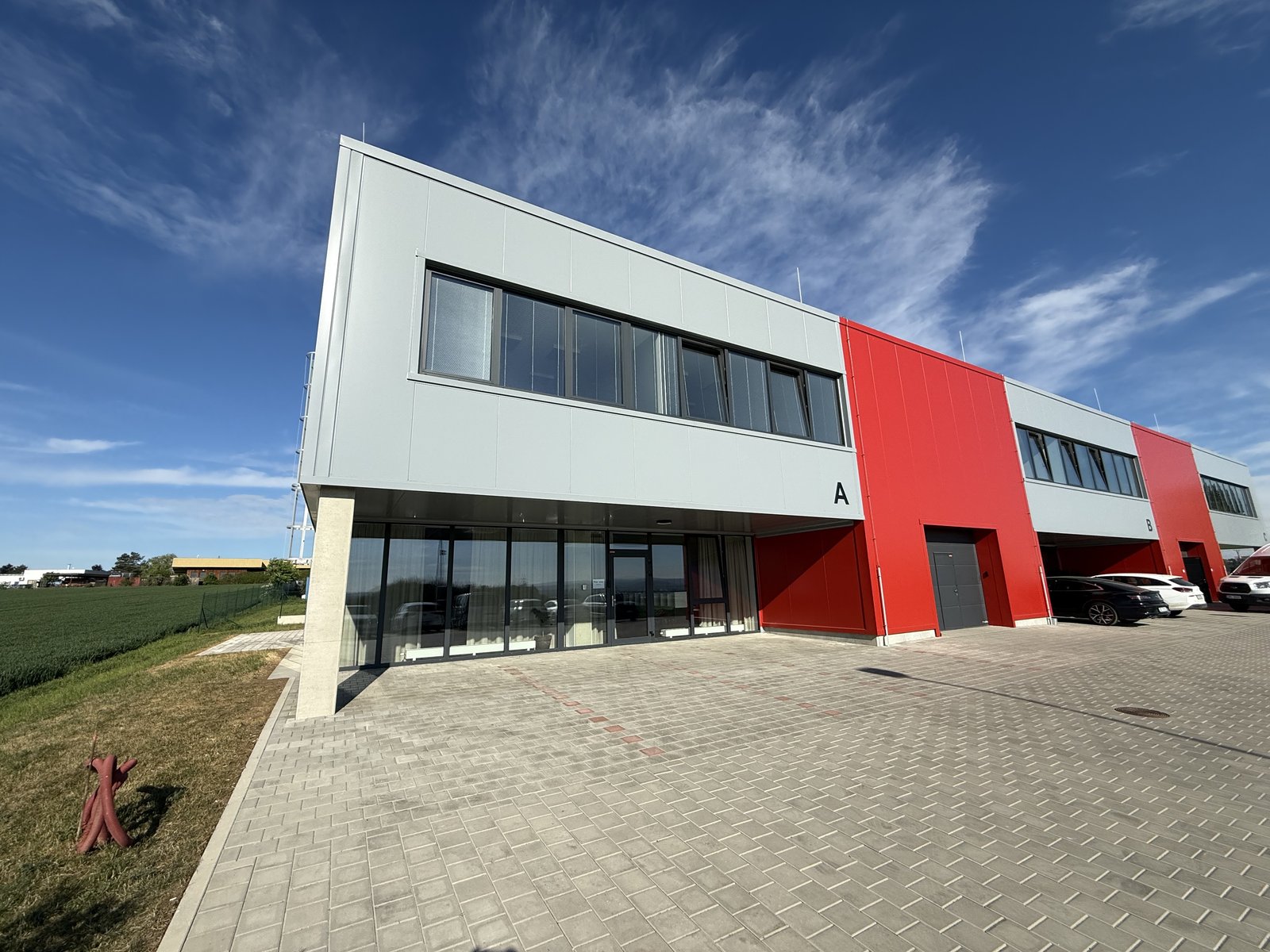 Nová budova Prais, Bohunická cesta 990/31, Moravany